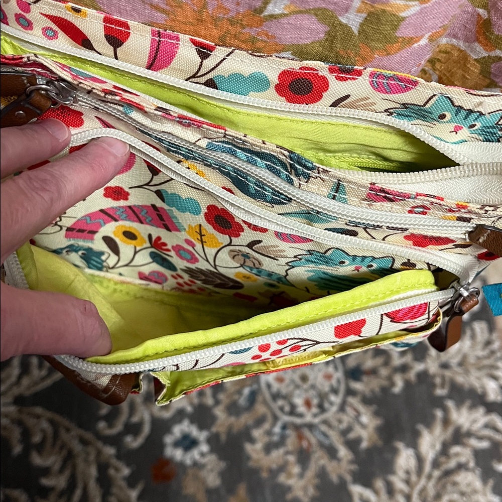 Lily Bloom Cats Floral Crossbody Bag - Picture 8 of 12